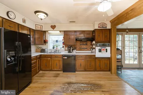 Kitchen - 263 Pine Rd, Stephenson, VA 22656 photo 2 of 2