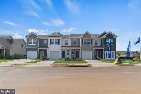 128 Willett Hollow St, Stephens City, VA 22655