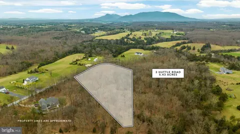 3 Huttle Rd, Middletown, VA 22645