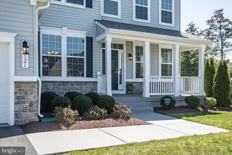 121 Bentpath Ct, Winchester, VA 22602