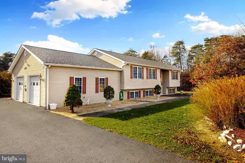 1352 Double Church Rd, Stephens City, VA 22655
