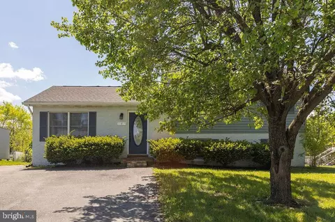 416 Valley Mill Rd, Winchester, VA 22602