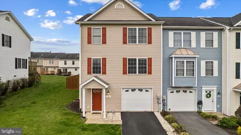 108 Zephyr Ln, Winchester, VA 22602