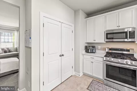Entry Way - 212 Patchwork Dr, Stephenson, VA 22656 photo 3 of 7
