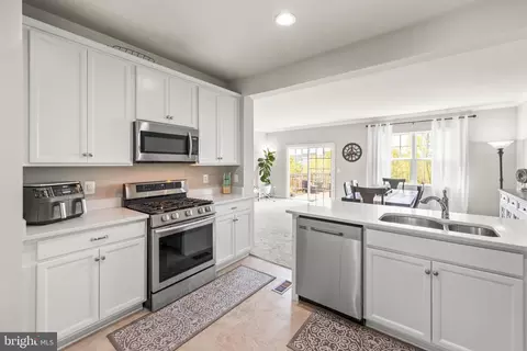Kitchen - 212 Patchwork Dr, Stephenson, VA 22656 photo 2 of 3
