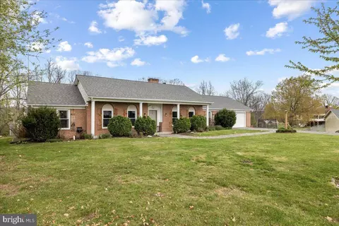 127 Lane St, Stephens City, VA 22655