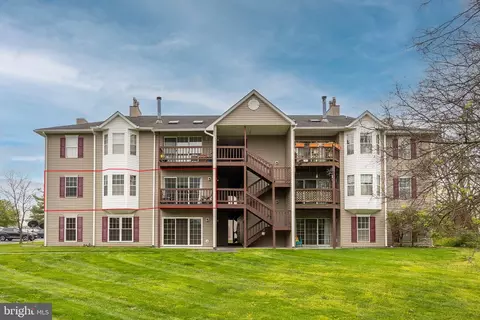 104 Timberlake Ter #8, Stephens City, VA 22655