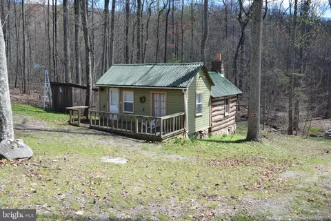428 Sawlog Rd, Gore, VA 22637 photo 2