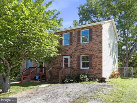 104 Woodridge Ct, Stephens City, VA 22655