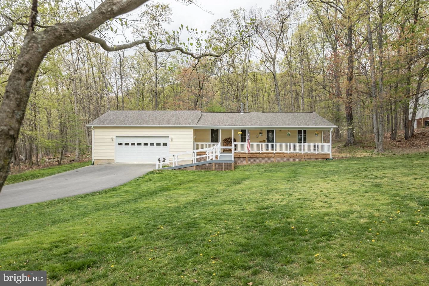 Exterior - 124 Killbuck Trl, Winchester, VA 22602 photo 1 of 12
