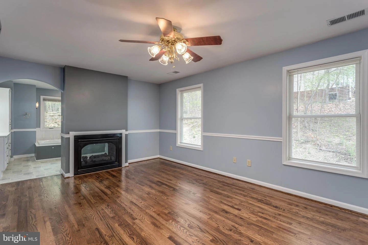 Living - 124 Killbuck Trl, Winchester, VA 22602 photo 1 of 2
