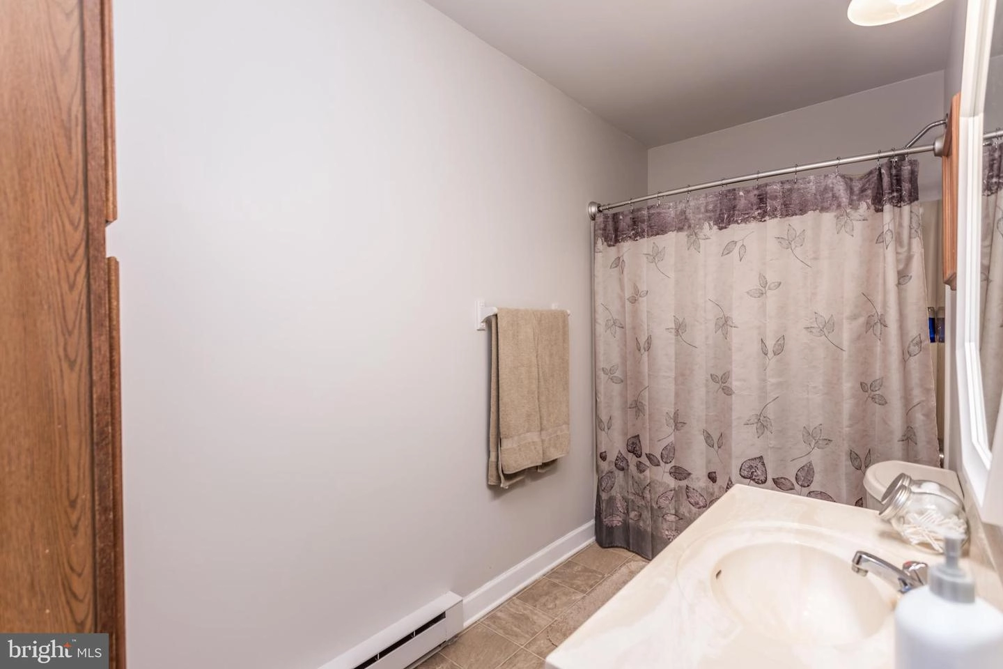 Bath - 124 Killbuck Trl, Winchester, VA 22602 photo 5 of 5