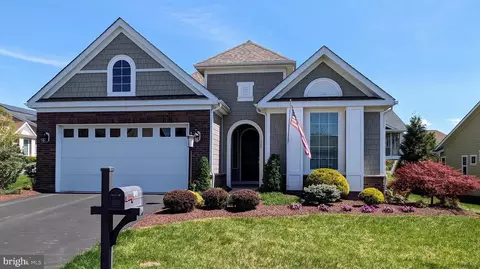 126 Harvester Dr, Lake Frederick, VA 22630