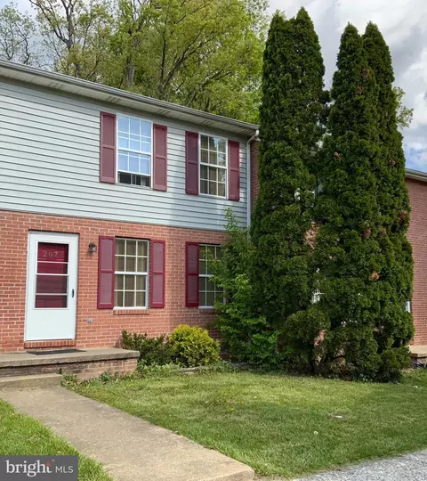 207 Buckingham Dr, Stephens City, VA 22655
