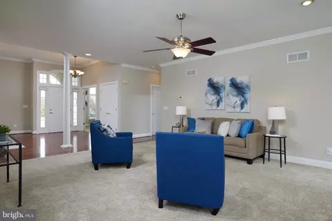 Living - 225 Whitham Dr, Gore, VA 22637 photo 2 of 5