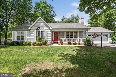 112 Freedom Cir, Winchester, VA 22602