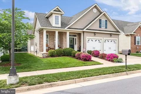 106 Bleeding Heart Dr, White Post, VA 22663