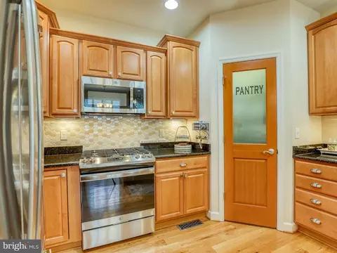 106 Bleeding Heart Dr, White Post, VA 22663 photo 17