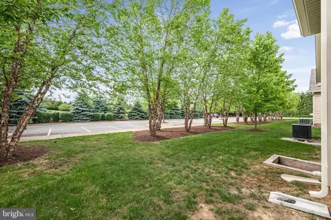 106 Bleeding Heart Dr, White Post, VA 22663 photo 34