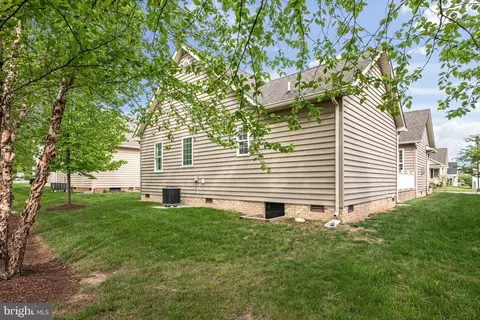 106 Bleeding Heart Dr, White Post, VA 22663 photo 35