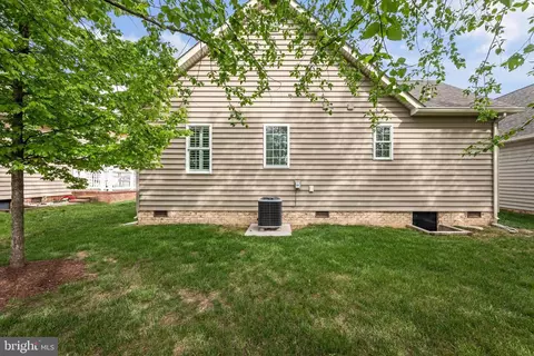 106 Bleeding Heart Dr, White Post, VA 22663 photo 36