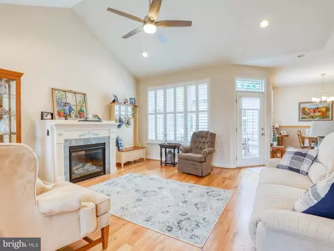 106 Bleeding Heart Dr, White Post, VA 22663 photo 9