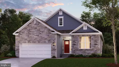 108 Woodford Dr, Stephens City, VA 22655