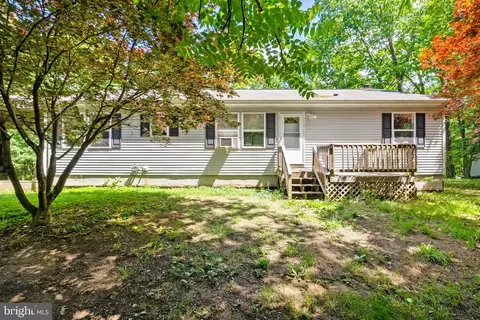 1693 Hollow, Gore, VA 22637