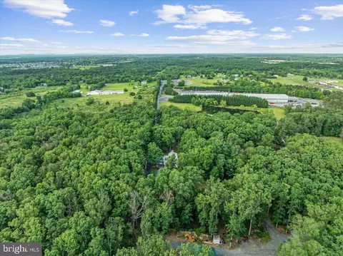 View/Area - 260 Ridings Ln, White Post, VA 22663 photo 3 of 8