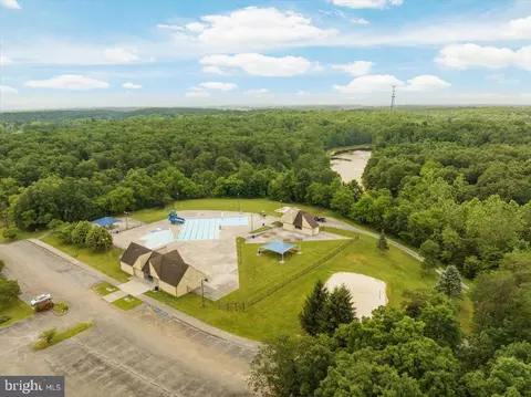 View/Area - 260 Ridings Ln, White Post, VA 22663 photo 7 of 8