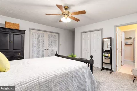 Bedroom - 260 Ridings Ln, White Post, VA 22663 photo 2 of 3