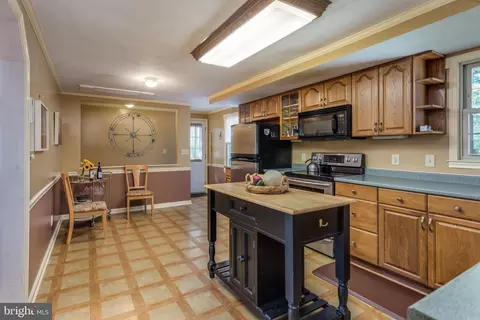 2111 First St, Middletown, VA 22645 photo 6