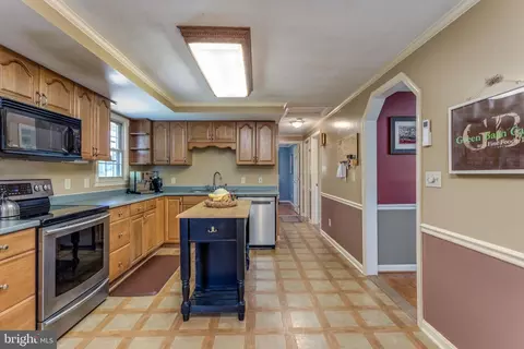 2111 First St, Middletown, VA 22645 photo 8