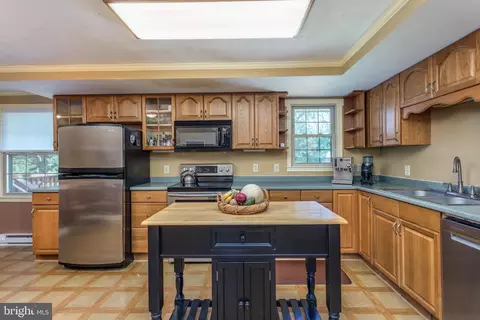 2111 First St, Middletown, VA 22645 photo 5