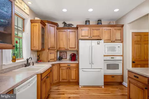 Kitchen - 131 Good Earth Ln, Gore, VA 22637 photo 4 of 4
