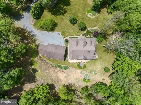 View/Area - 131 Good Earth Ln, Gore, VA 22637 photo 2 of 7