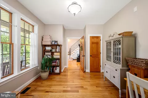 Entry Way - 131 Good Earth Ln, Gore, VA 22637 photo 4 of 8
