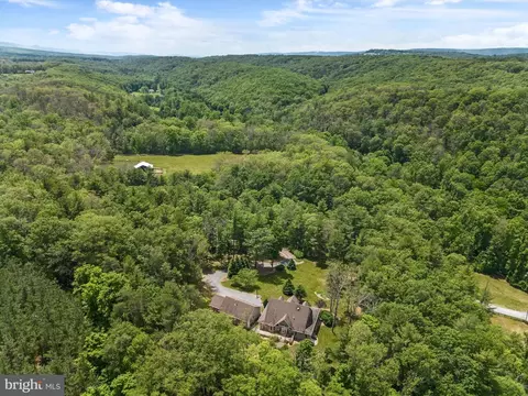View/Area - 131 Good Earth Ln, Gore, VA 22637 photo 4 of 7