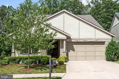 152 Towhee Dr, Lake Frederick, VA 22630
