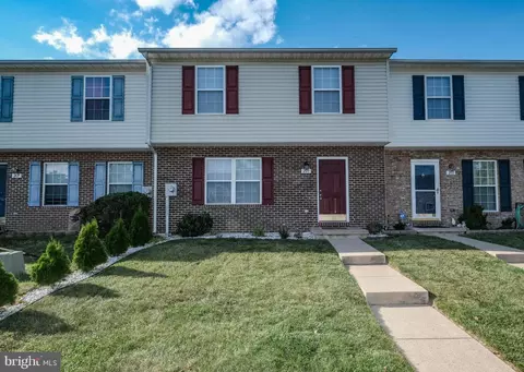 209 Emily Ln, Winchester, VA 22602