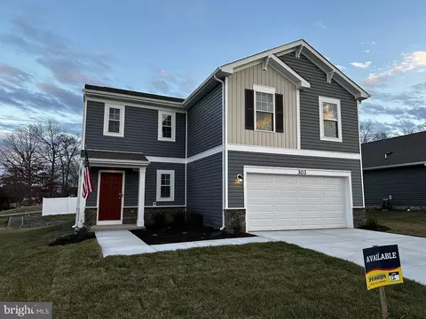 116 Woodford Dr, Stephens City, VA 22655