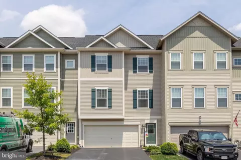 229 Patchwork Dr, Stephenson, VA 22656 photo 1