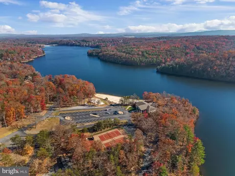 View/Area - 319 Masters Dr, Cross Junction, VA 22625 photo 2 of 5