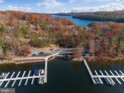 View/Area - 319 Masters Dr, Cross Junction, VA 22625 photo 5 of 5