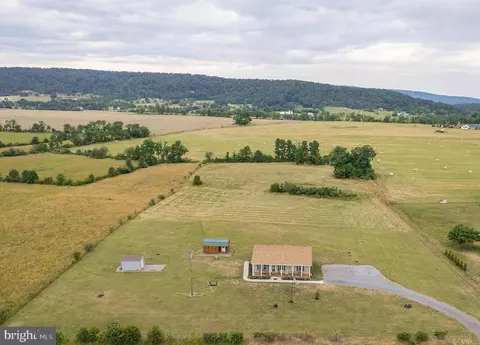 516 Woodchuck Ln, Winchester, VA 22602