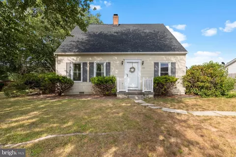 102 Tunis Ct, Stephens City, VA 22655