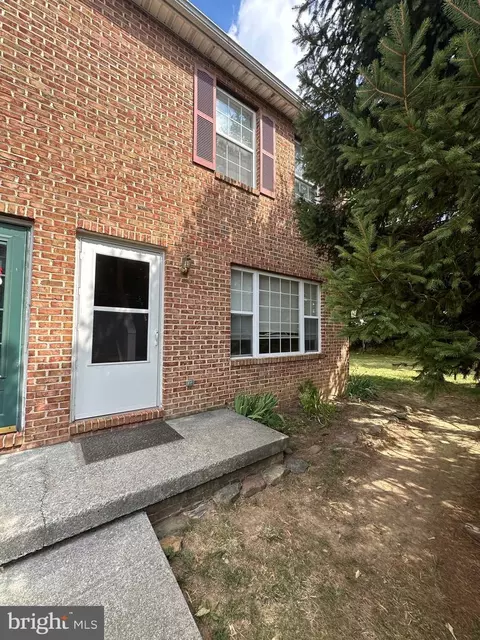 1016 Bridle Ct, Stephens City, VA 22655