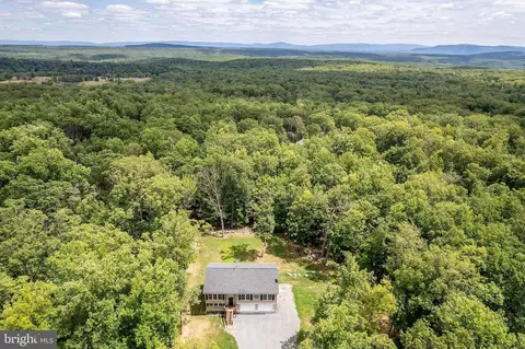 406 Pheasant Dr, Winchester, VA 22602