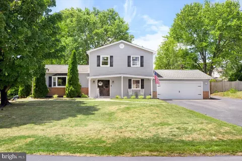 206 Meade Dr, Winchester, VA 22602