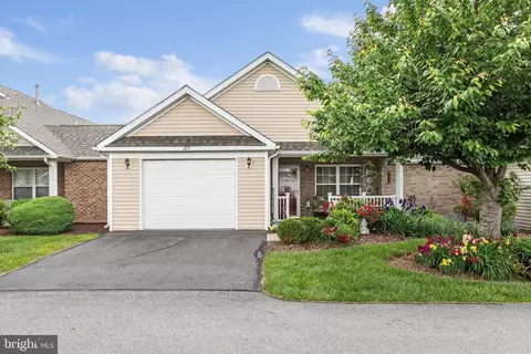 219 Crestwood Ln, Winchester, VA 22602